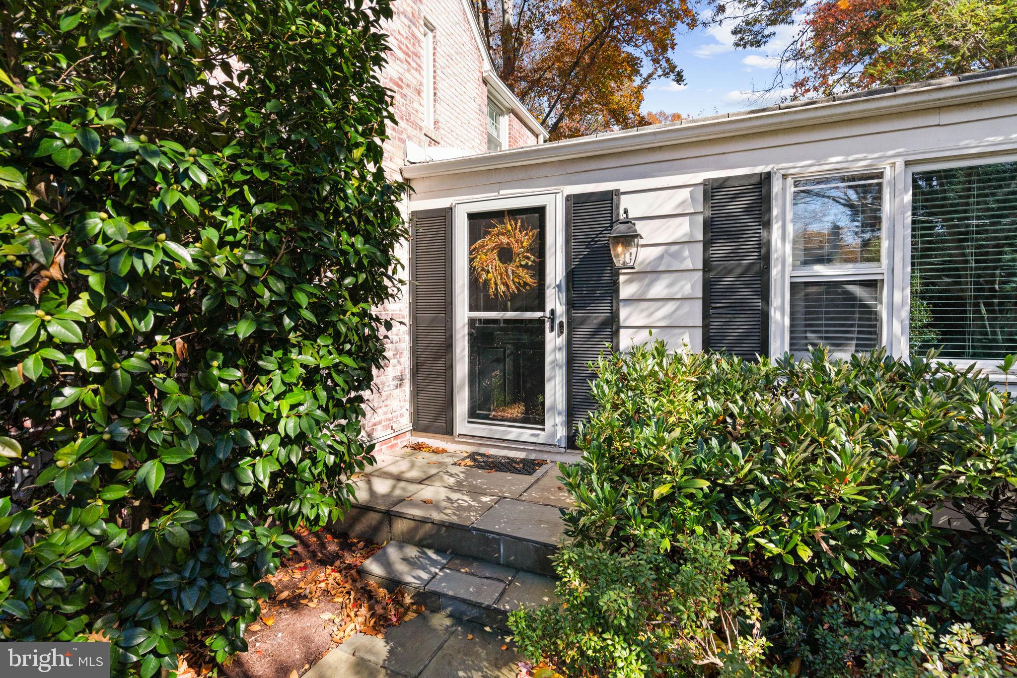 5907 WOODACRES DRIVE