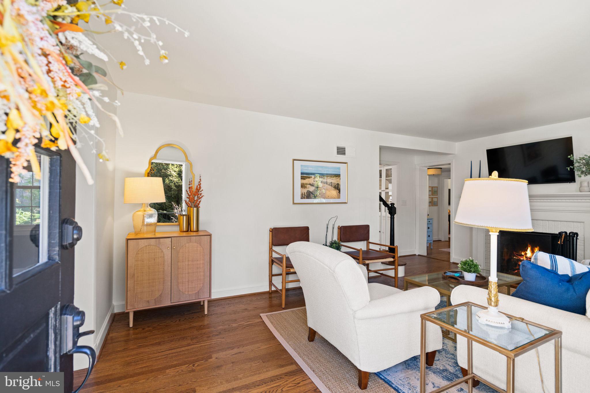 WOODACRES - Residential