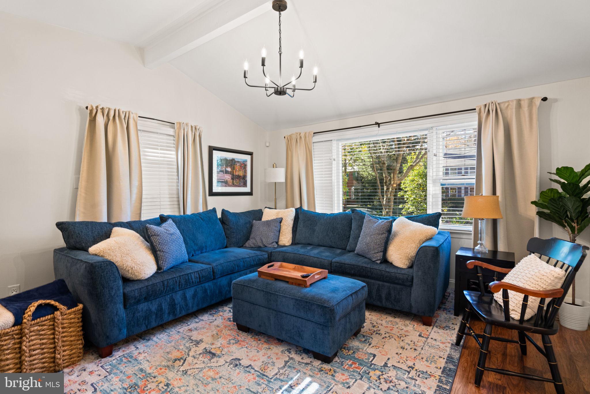 WOODACRES - Residential