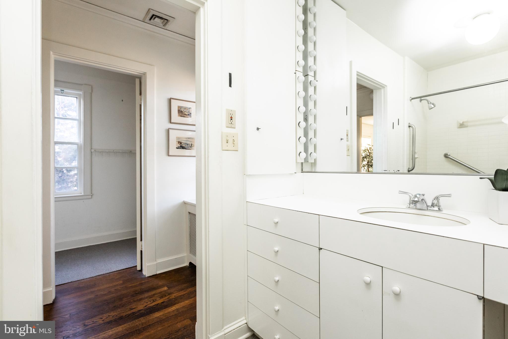 GUILFORD - Residential