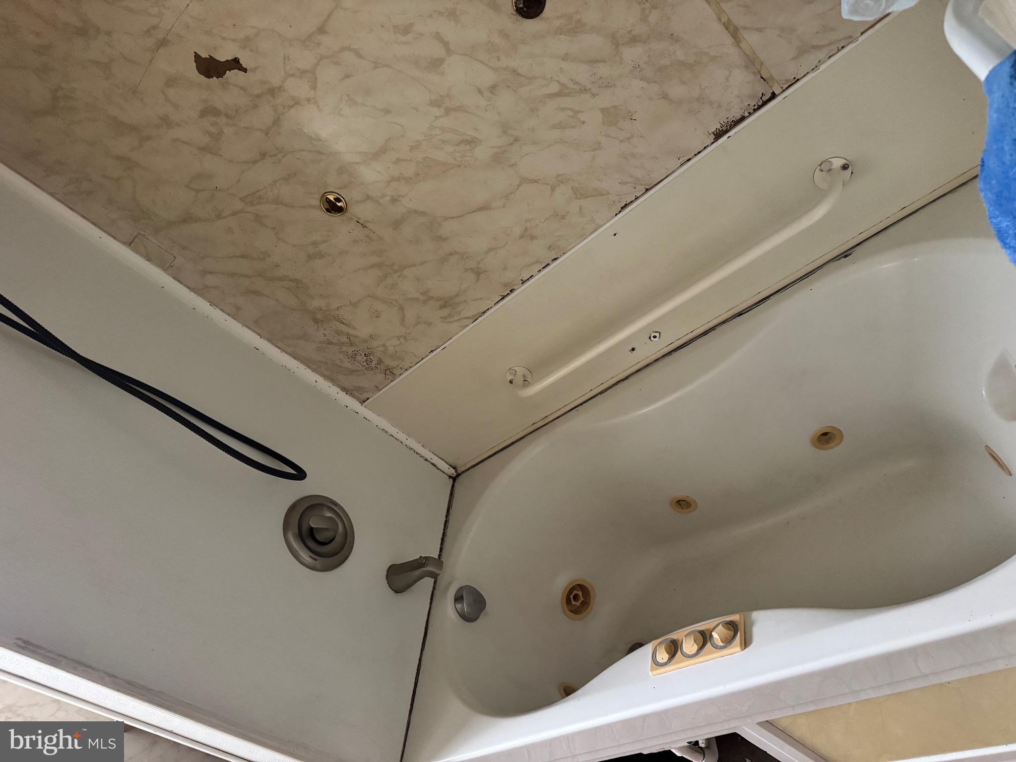 ASHLAND - Residential