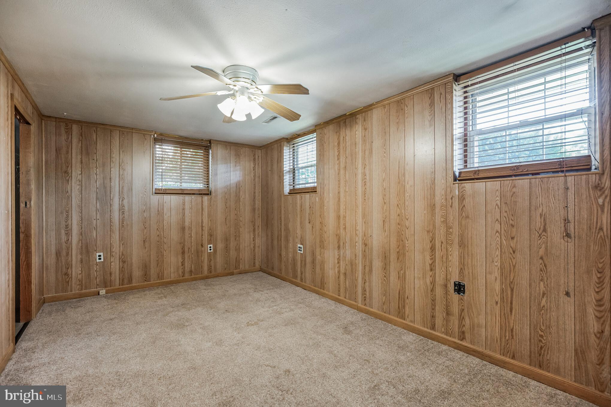 VALLEYWOOD - Residential