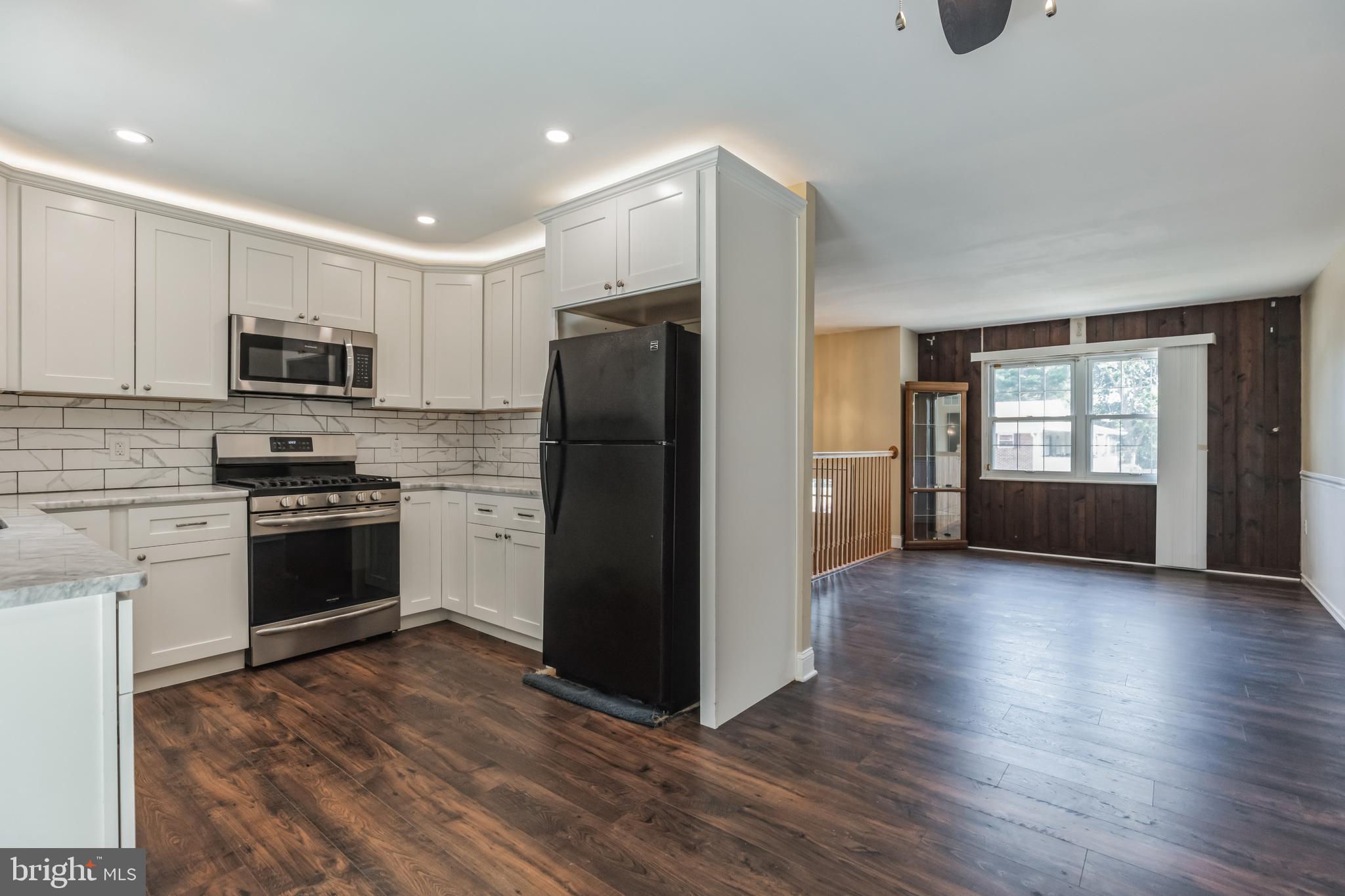 VALLEYWOOD - Residential