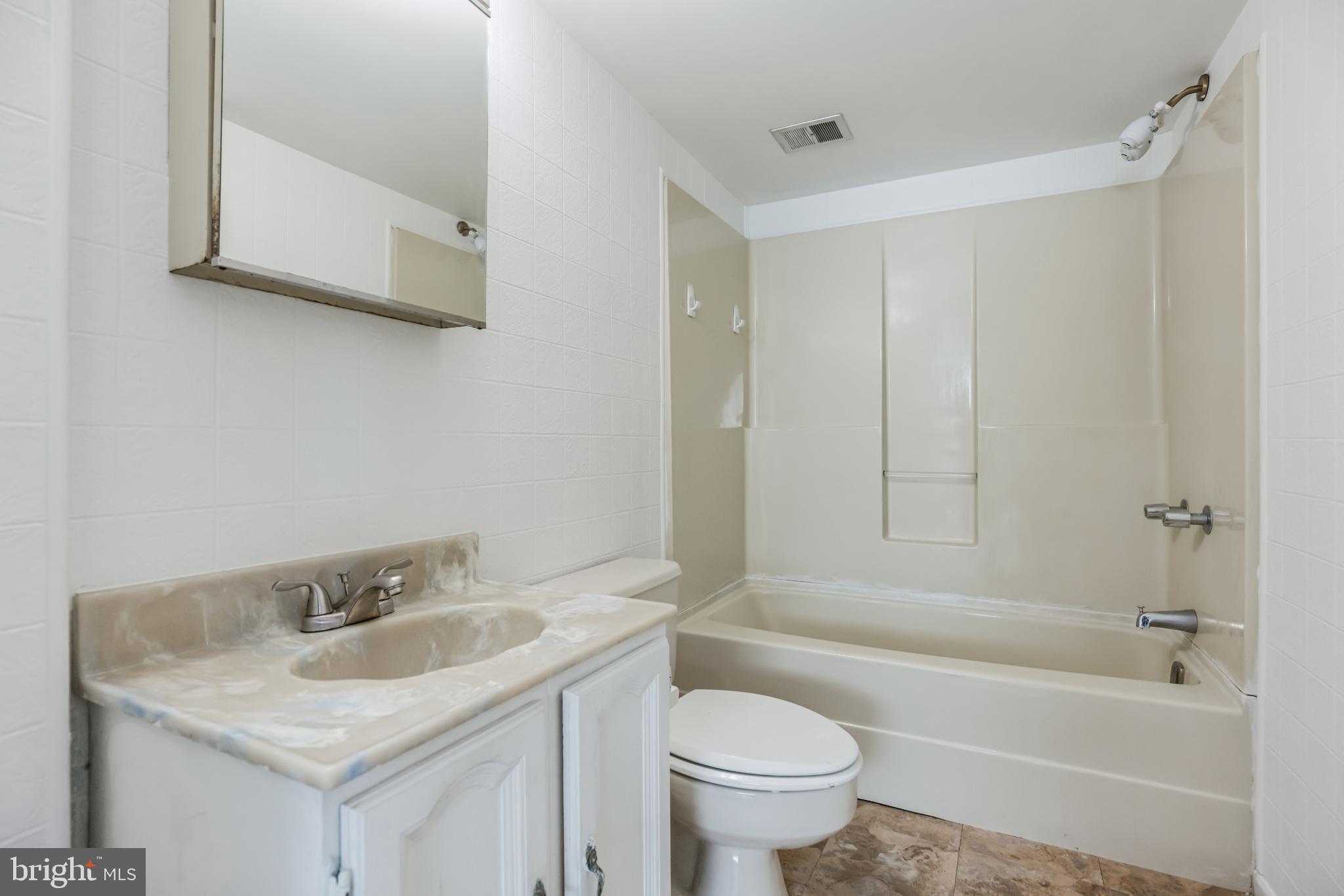 VALLEYWOOD - Residential