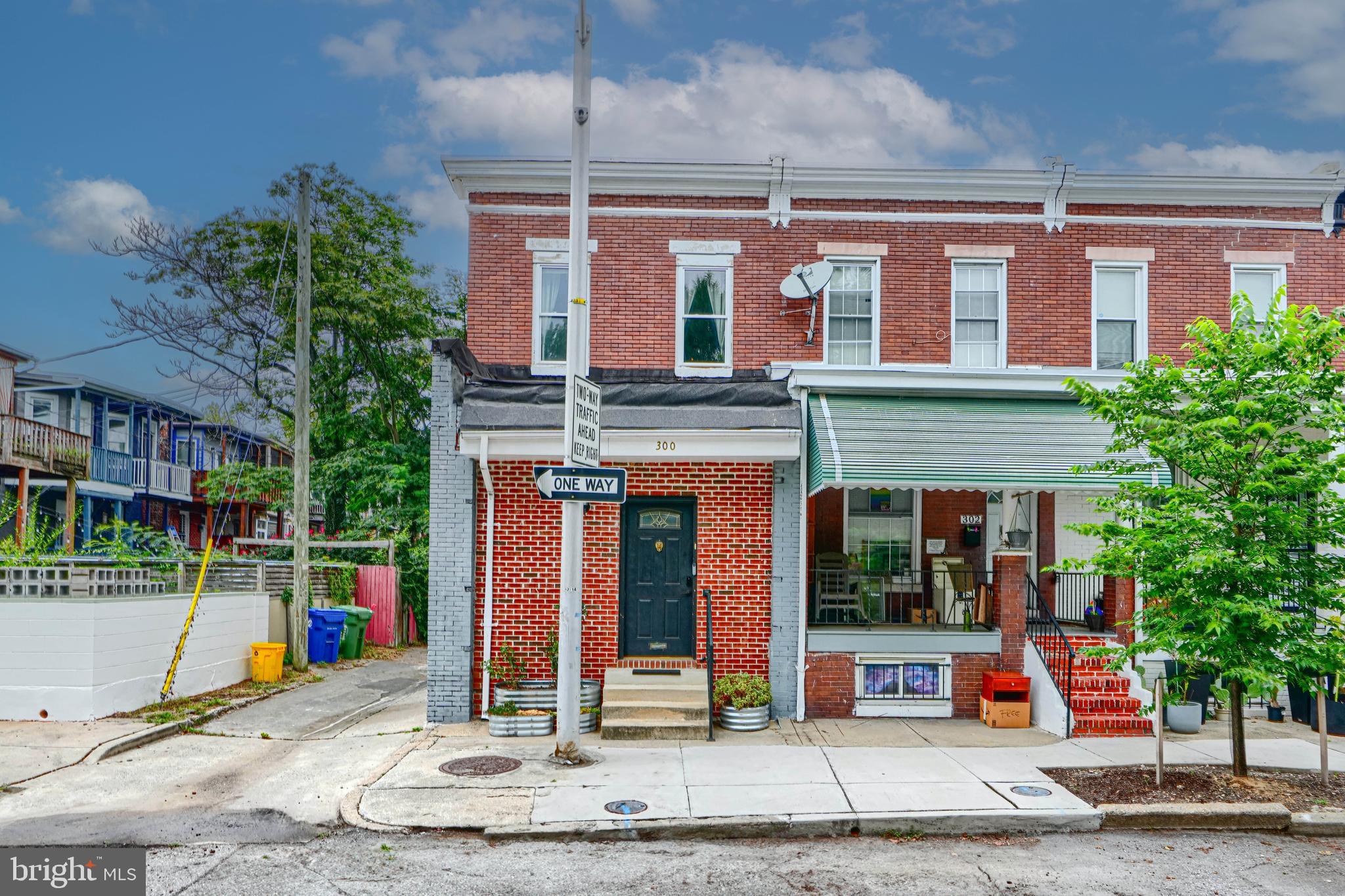 300 E 27TH STREET