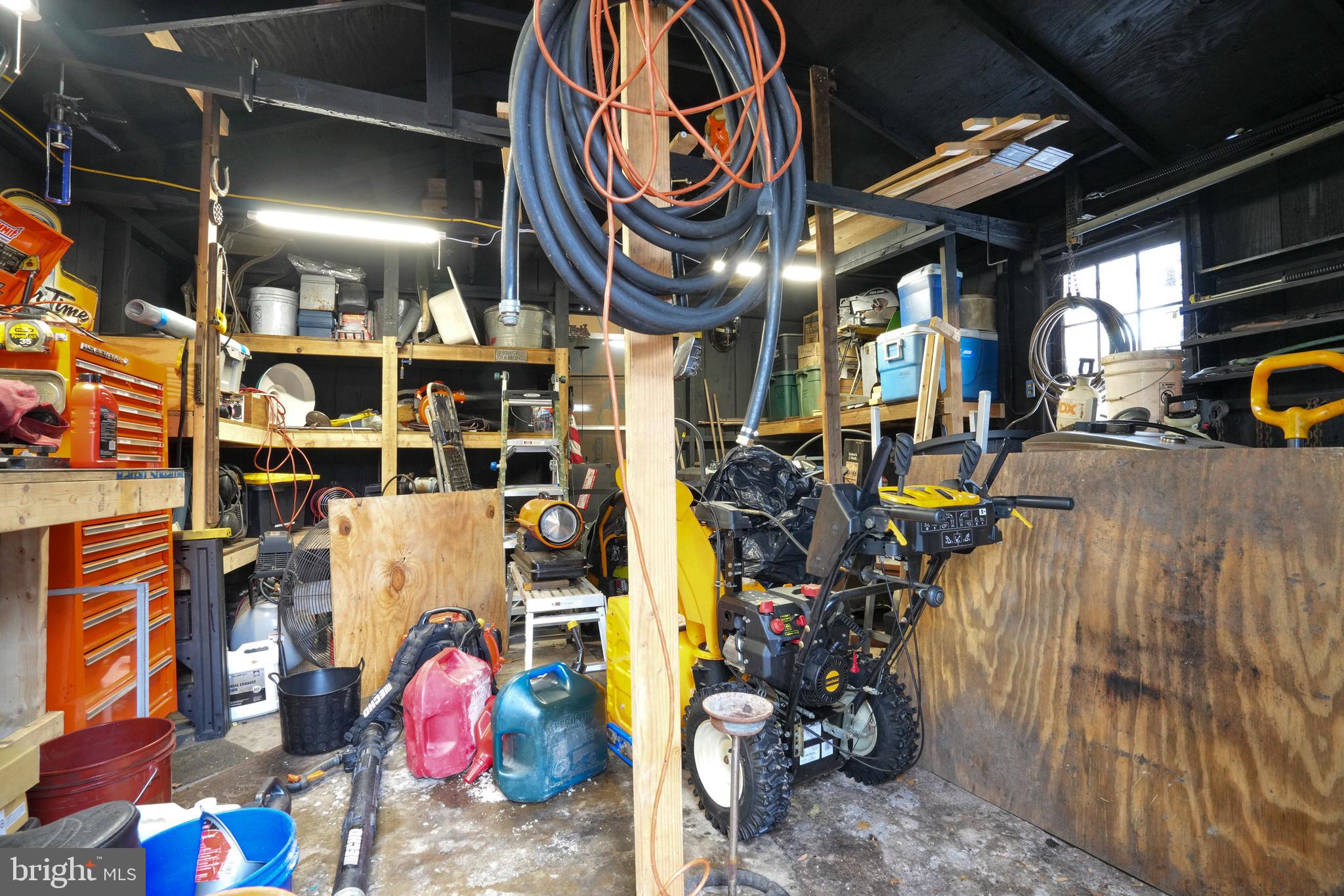 MEADOWS AT VALLEYFRG - Residential