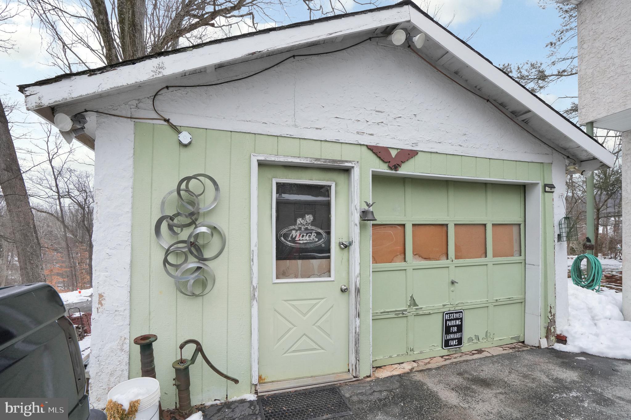 MEADOWS AT VALLEYFRG - Residential