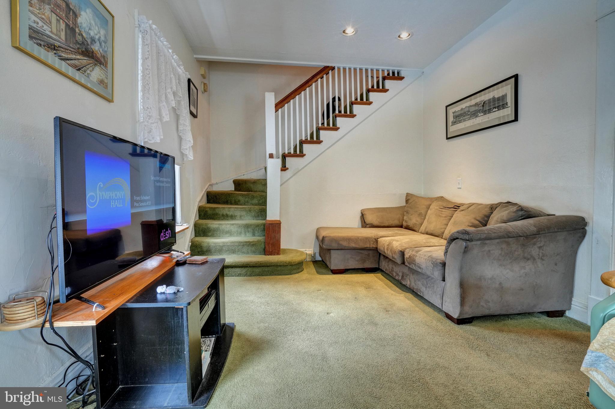 MEADOWS AT VALLEYFRG - Residential