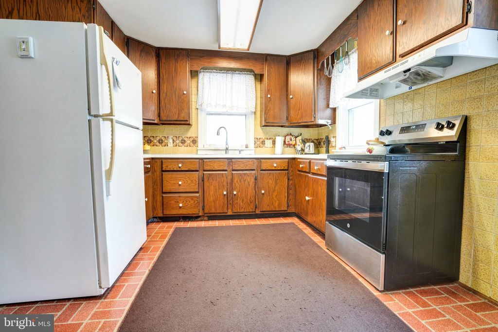 Photo of 535 Valley Park Road, PHOENIXVILLE, PA 19460 (MLS # PACT2118510)