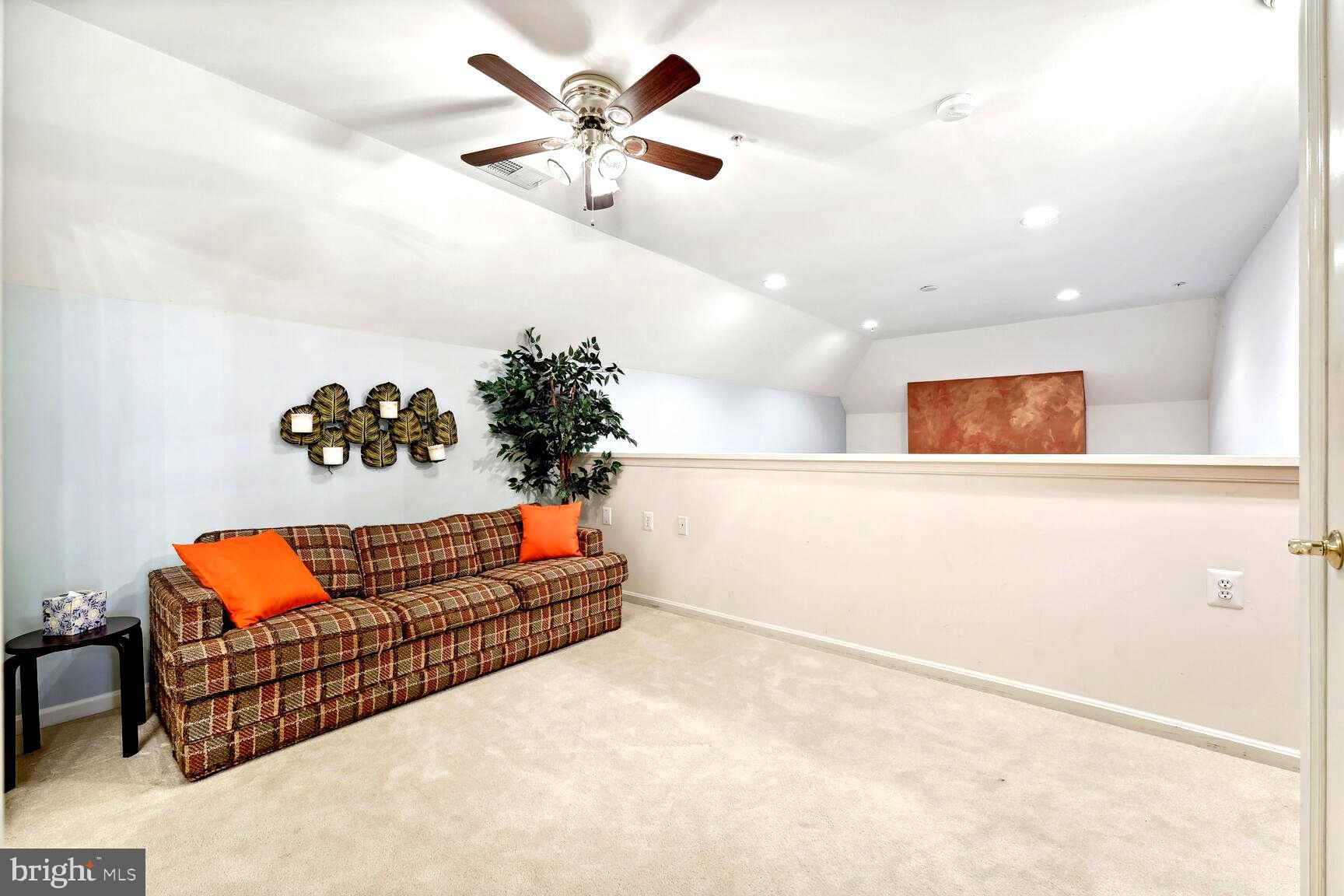 CAMERON GROVE CONDO VIII - Residential