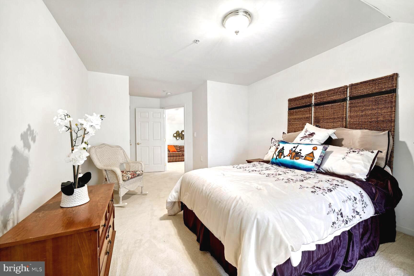 CAMERON GROVE CONDO VIII - Residential