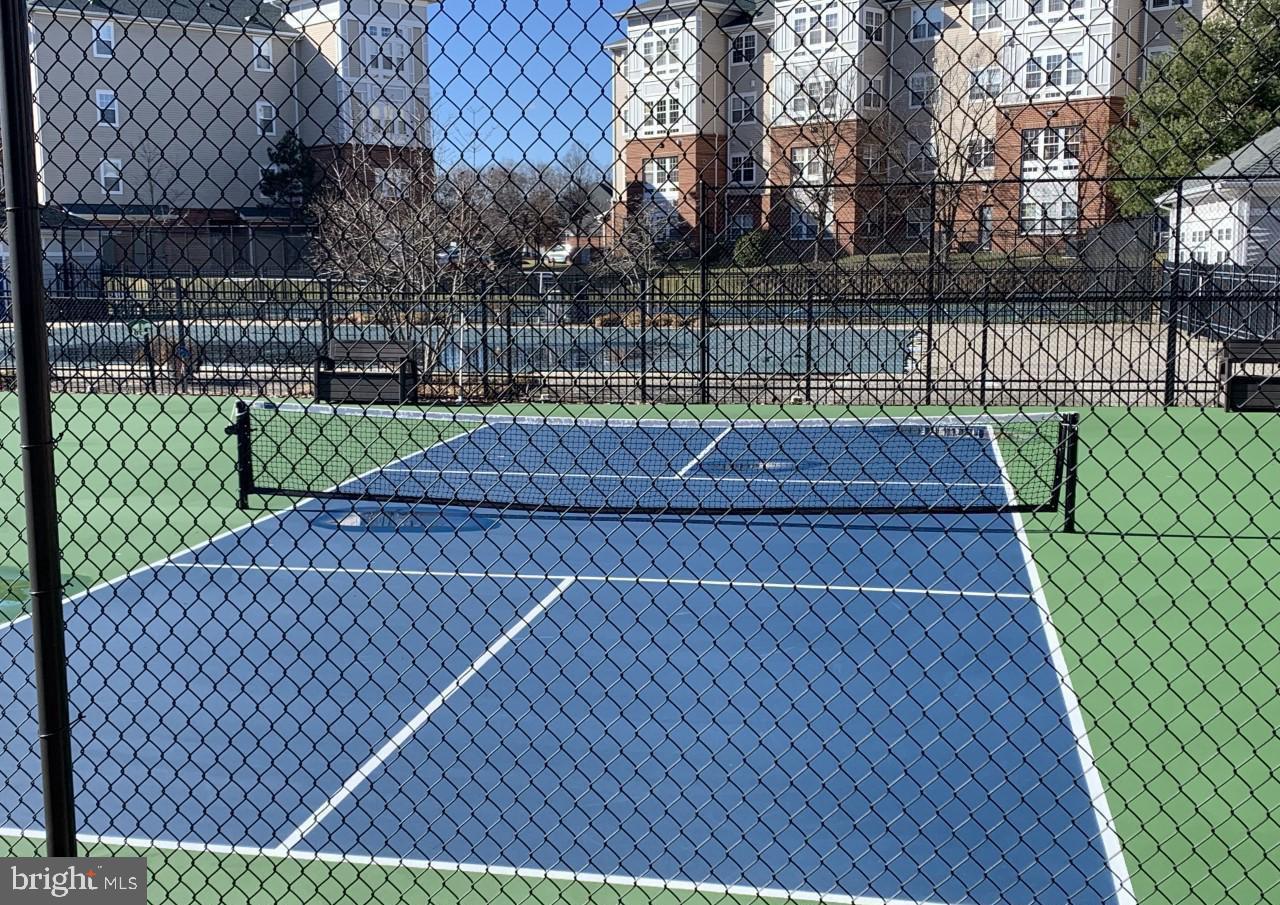 CAMERON GROVE CONDO VIII - Residential