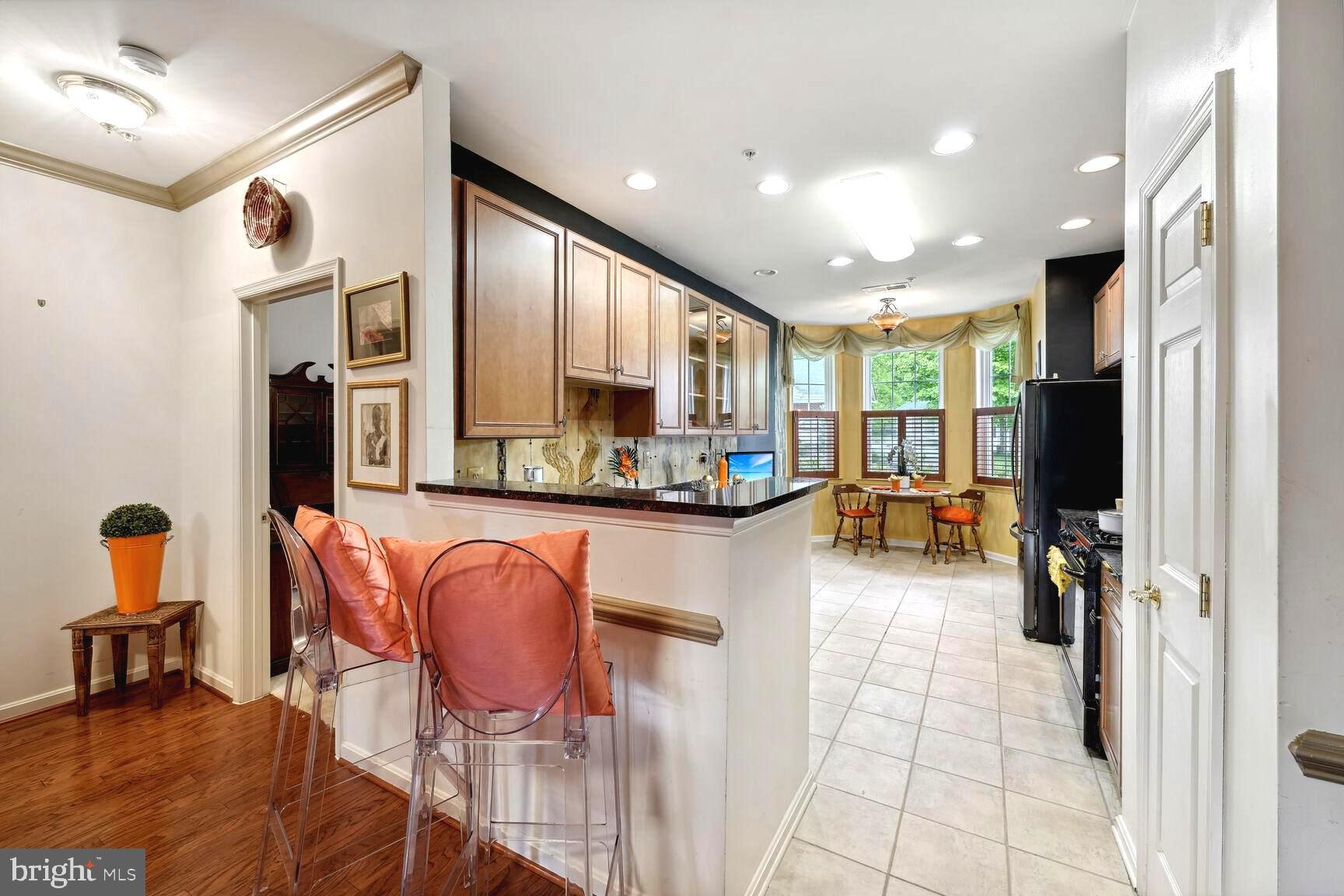 CAMERON GROVE CONDO VIII - Residential