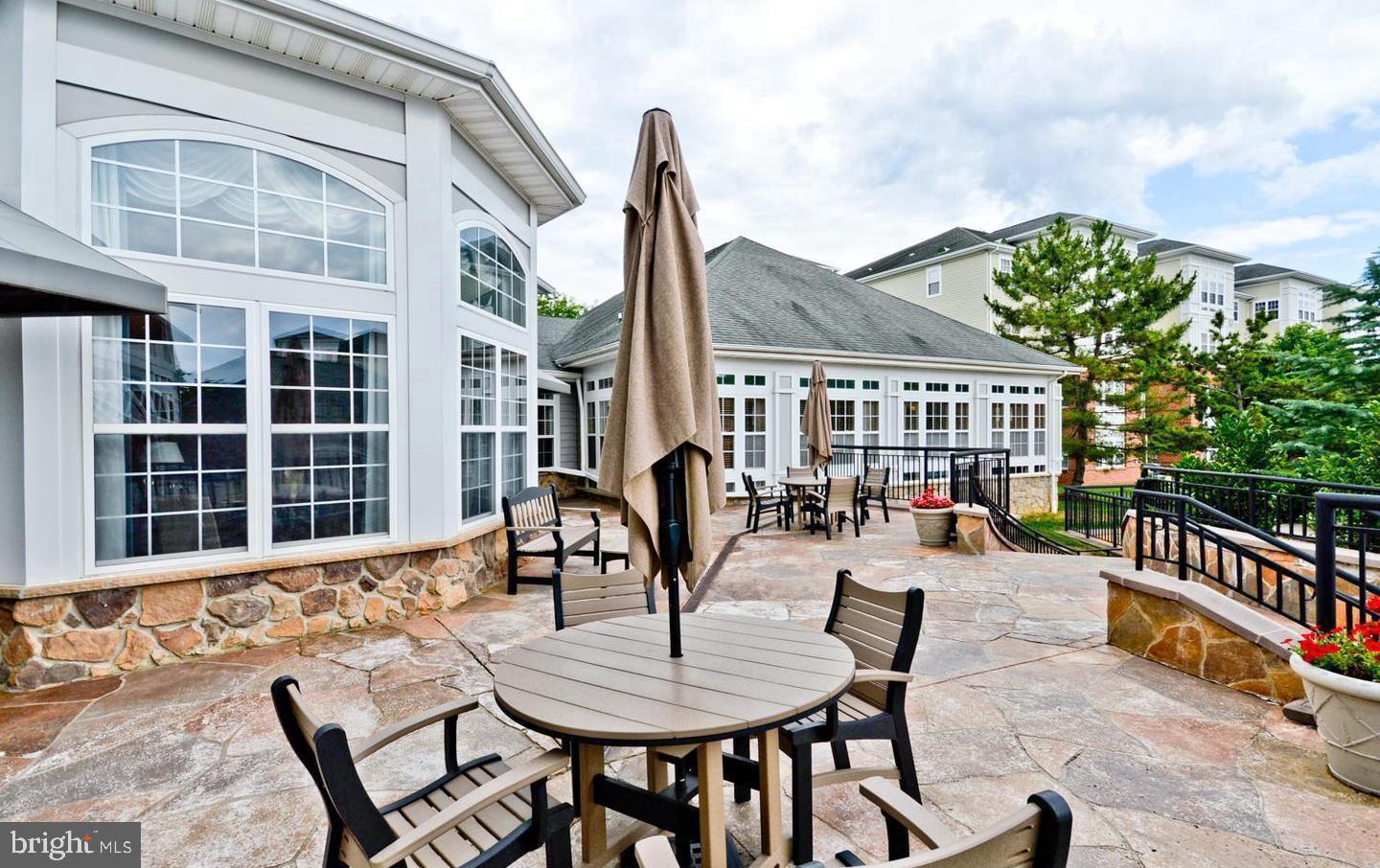 CAMERON GROVE CONDO VIII - Residential