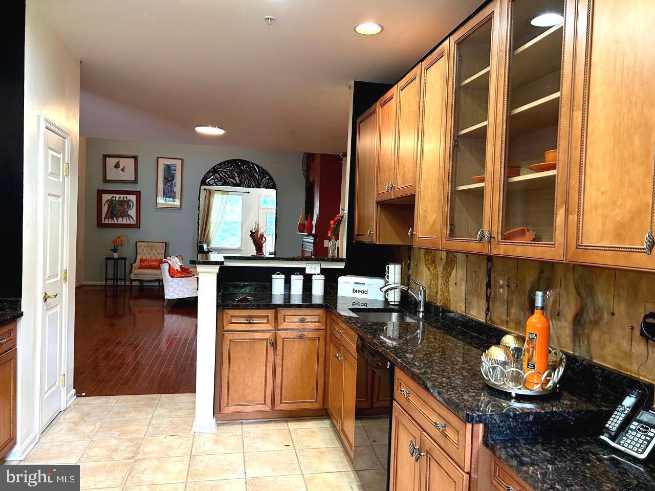 CAMERON GROVE CONDO VIII - Residential