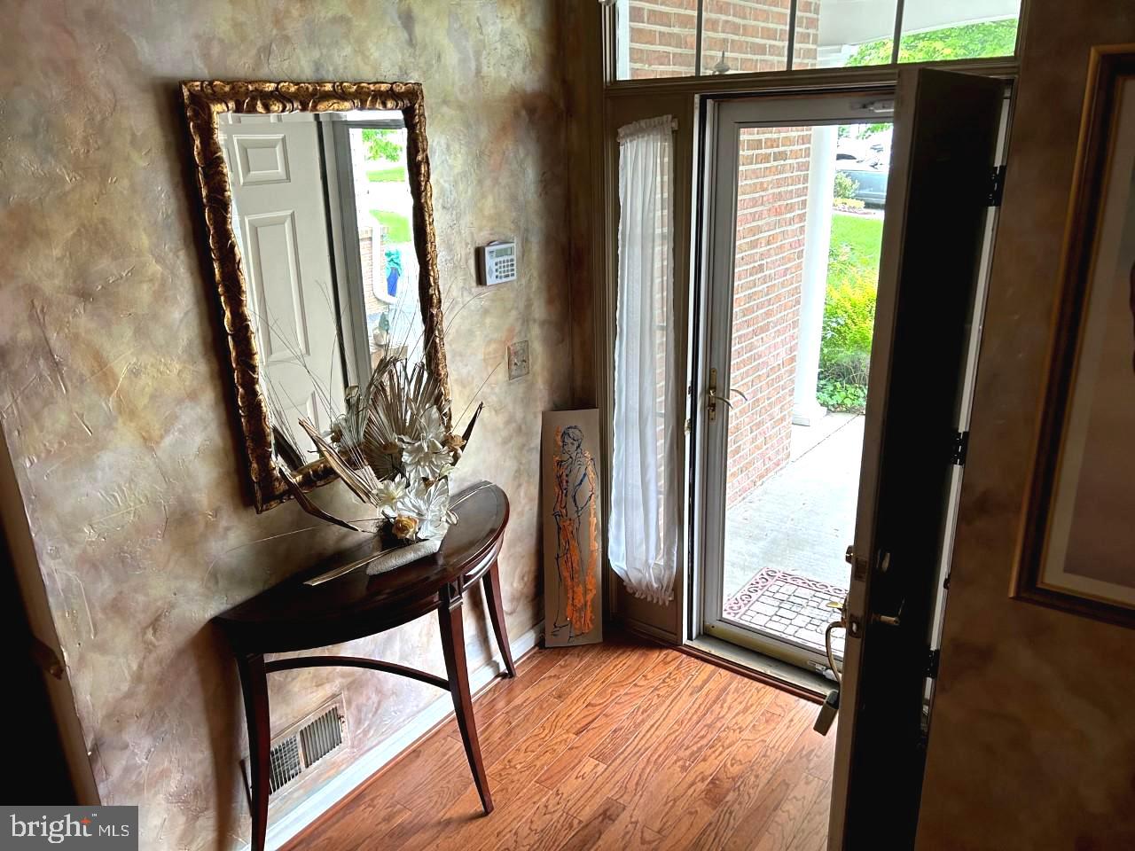 CAMERON GROVE CONDO VIII - Residential