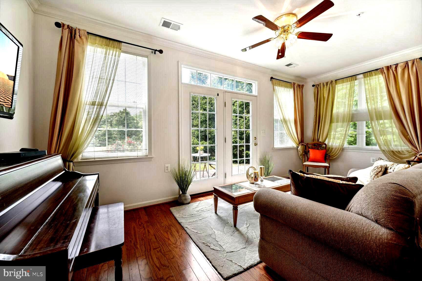 CAMERON GROVE CONDO VIII - Residential