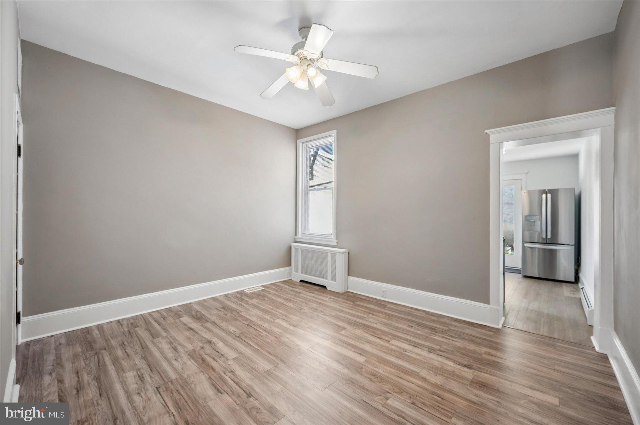 718 E THOMPSON STREET