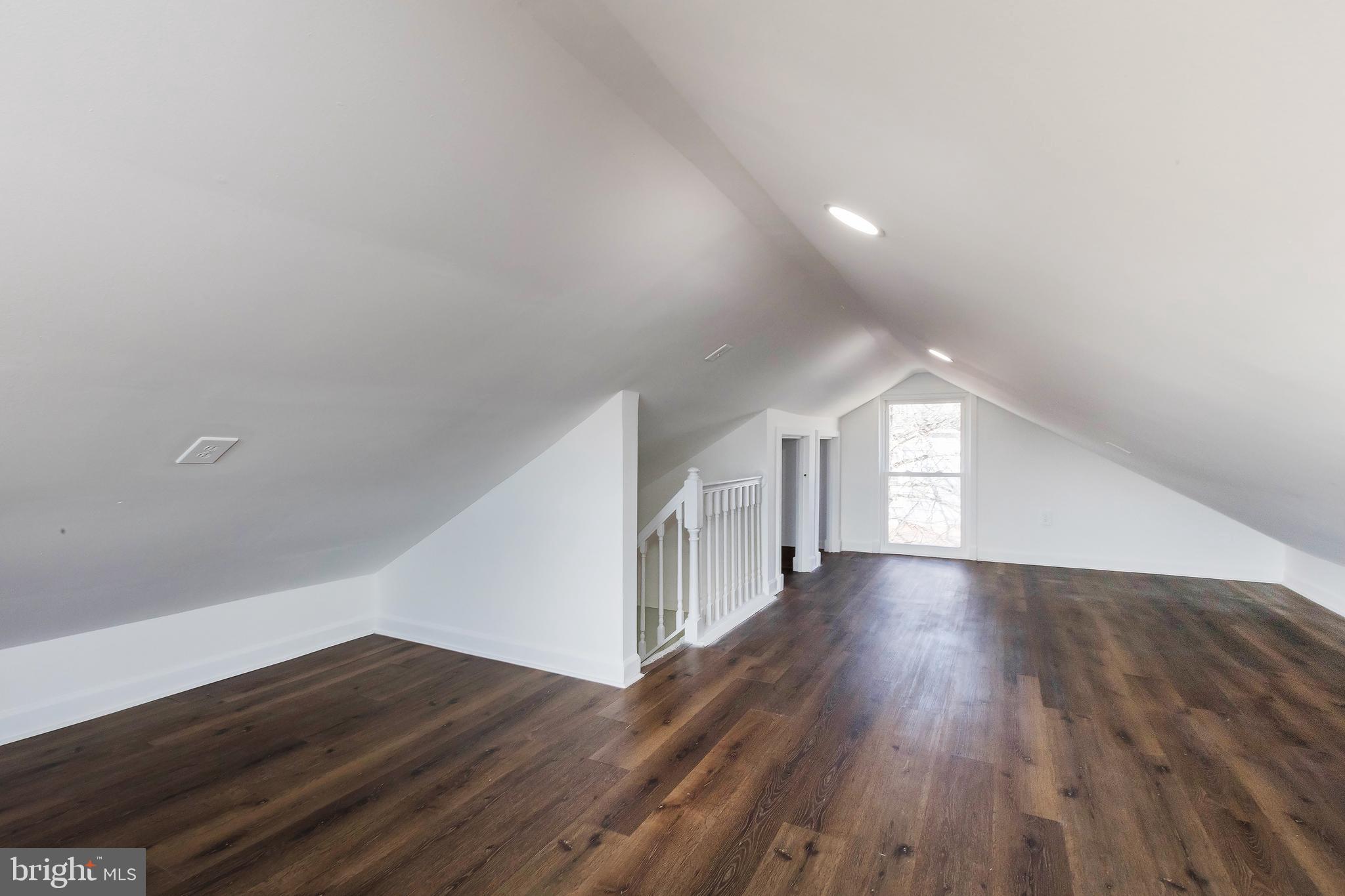 PARKLAWN - Residential