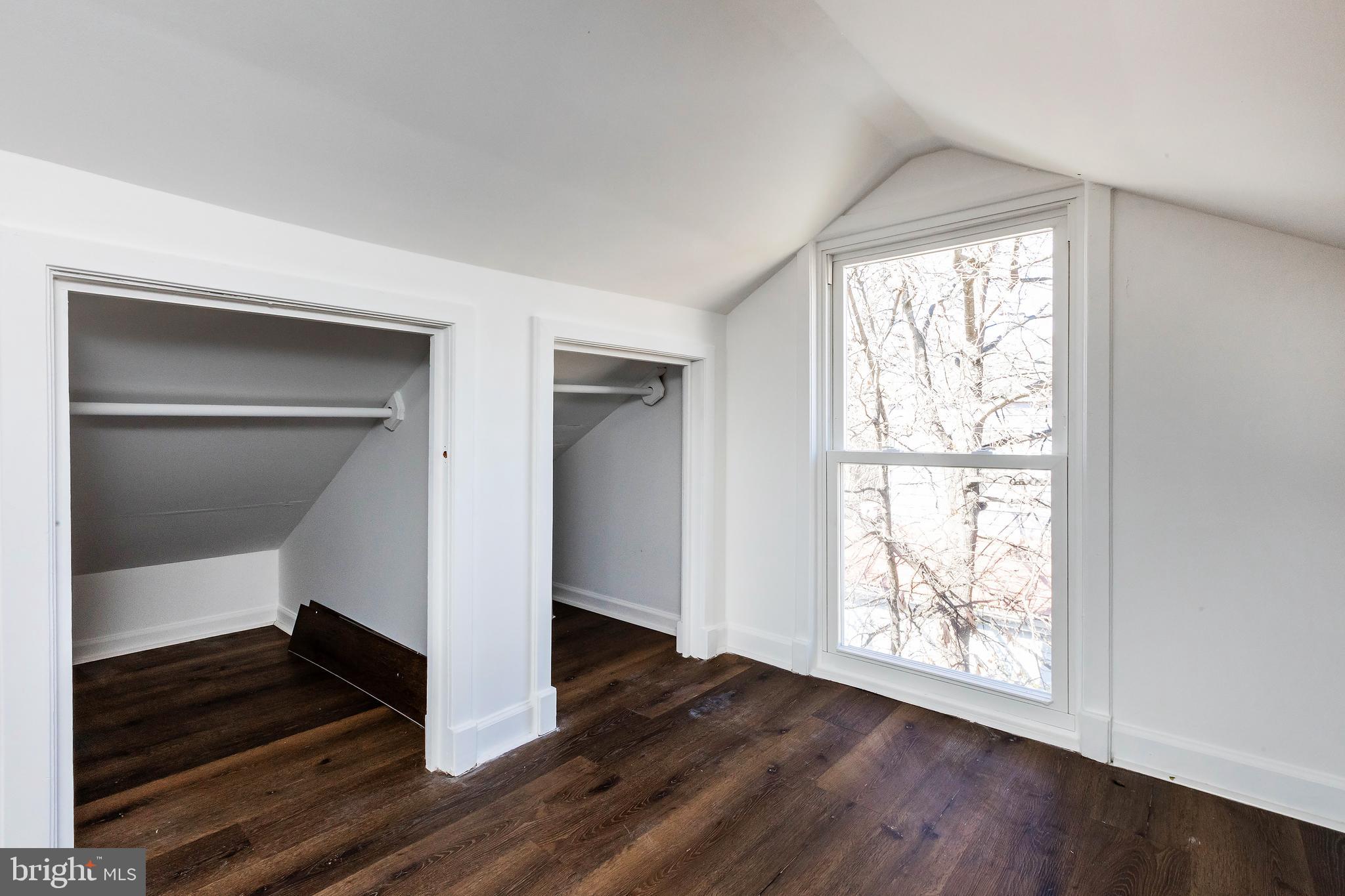 PARKLAWN - Residential
