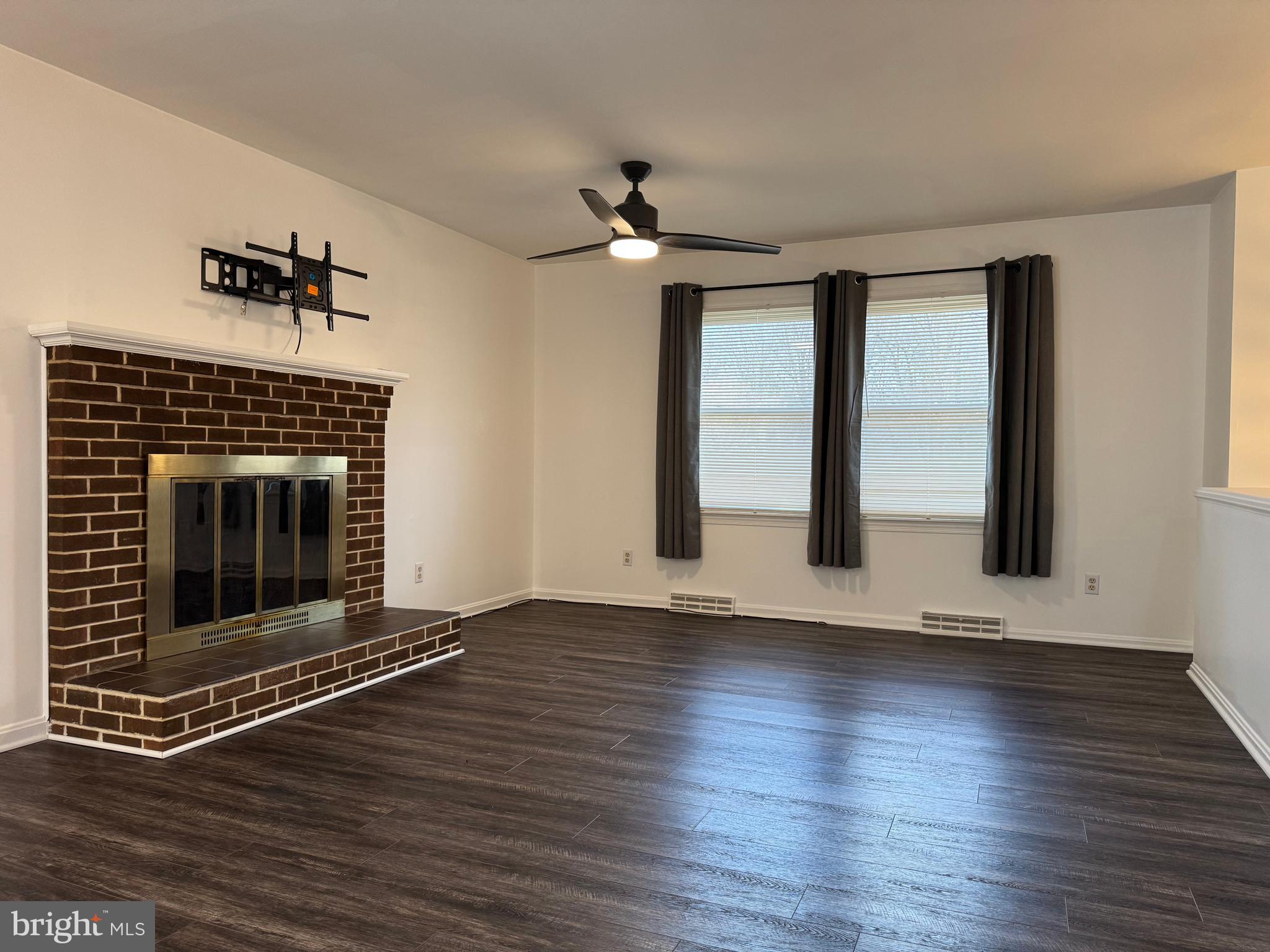 ROLLING ACRES - Residential