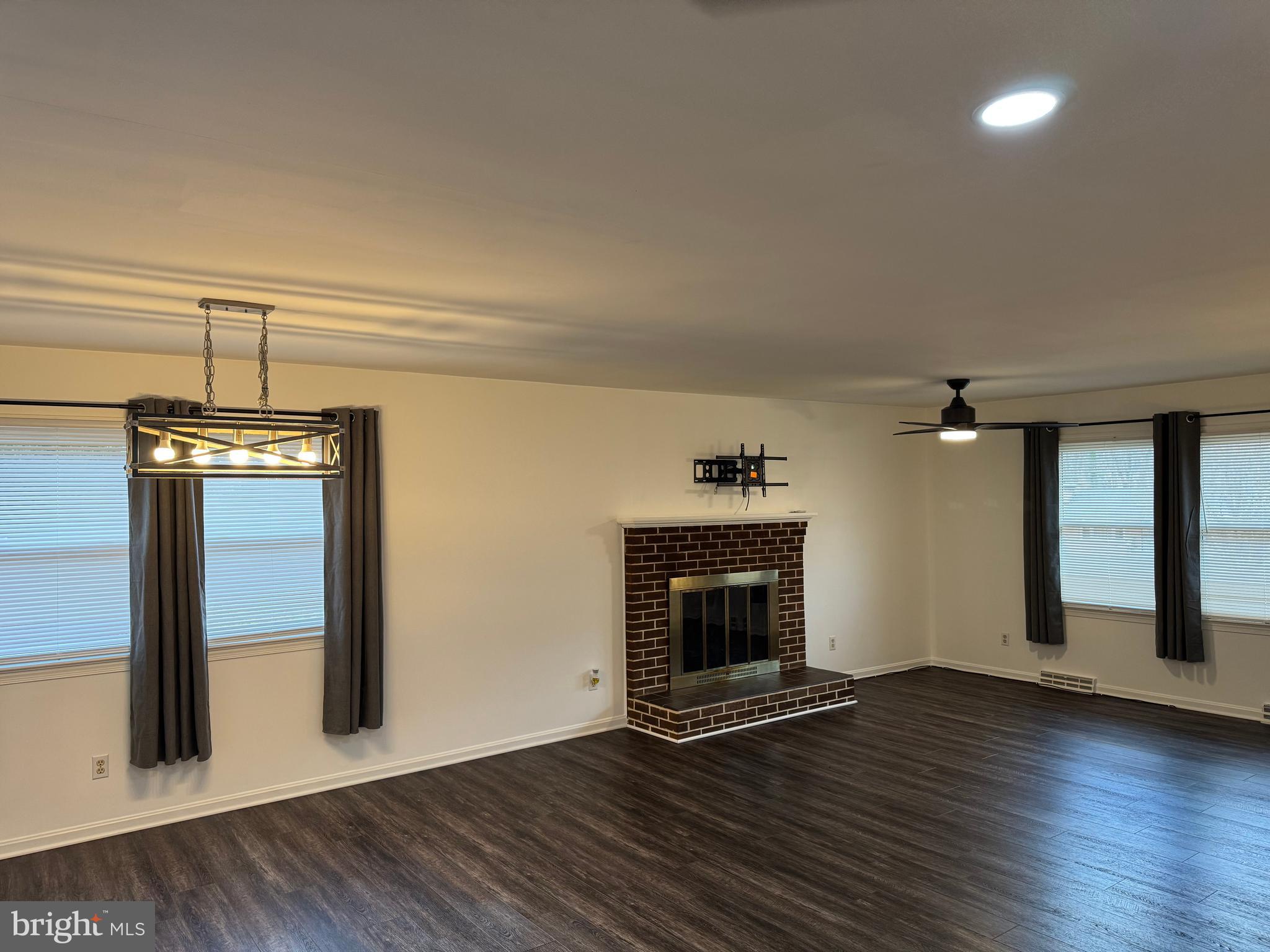 ROLLING ACRES - Residential