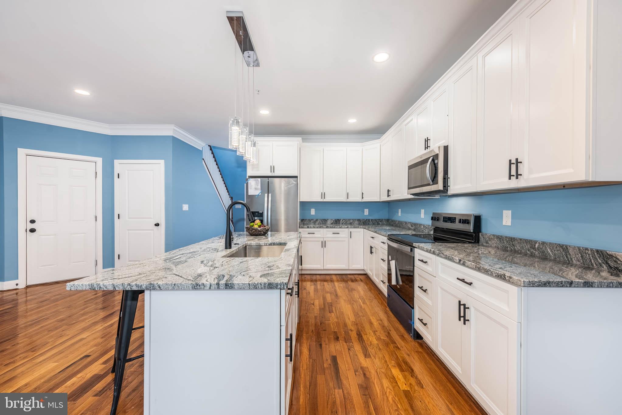 BAYVIEW OVERLOOK - Residential