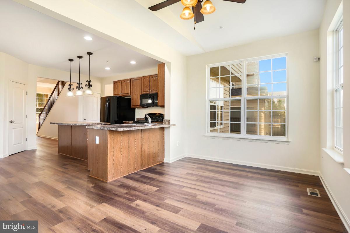 CLOVER RIDGE - Residential