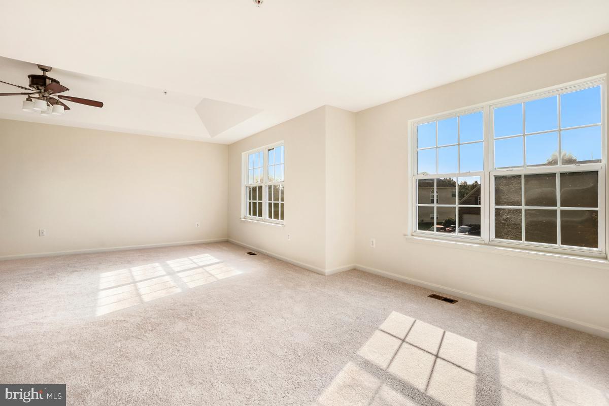 CLOVER RIDGE - Residential