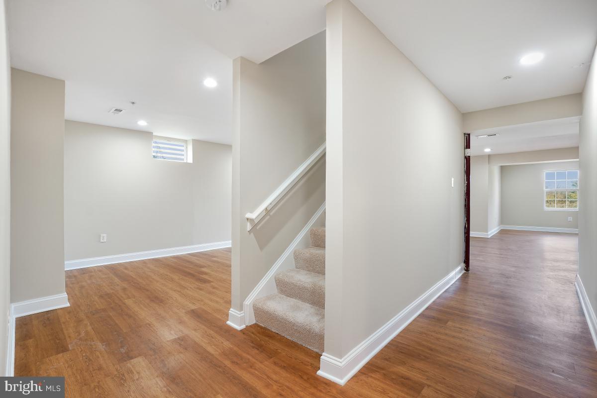 CLOVER RIDGE - Residential