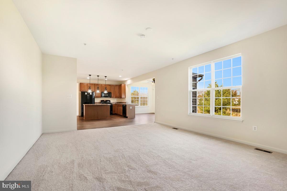 CLOVER RIDGE - Residential