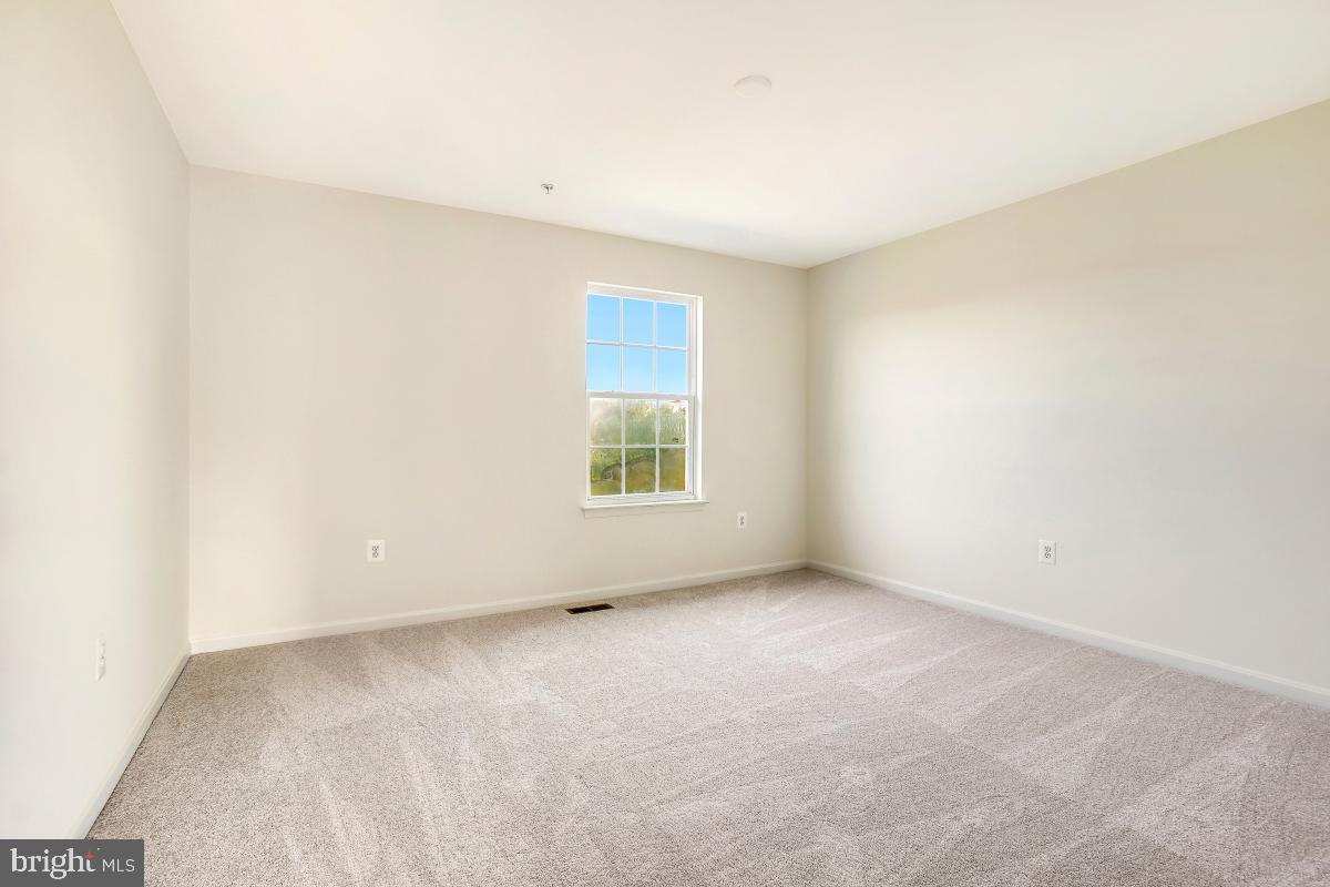 CLOVER RIDGE - Residential