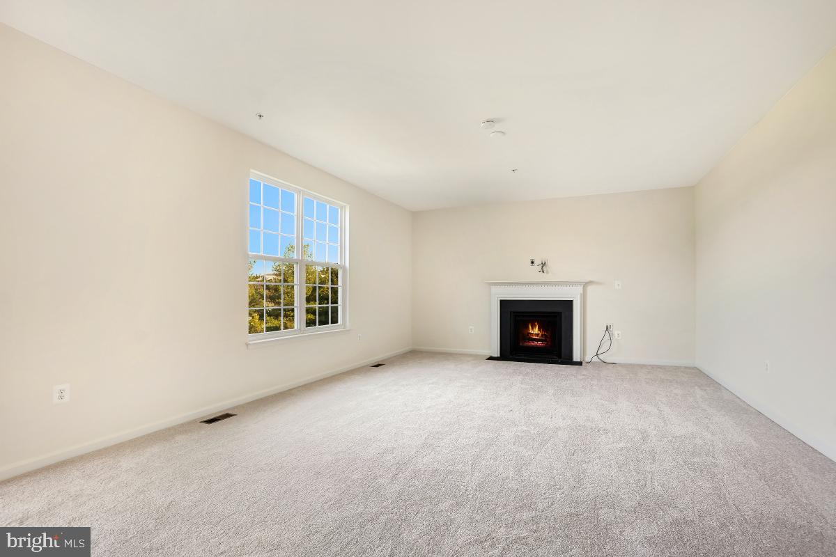 CLOVER RIDGE - Residential