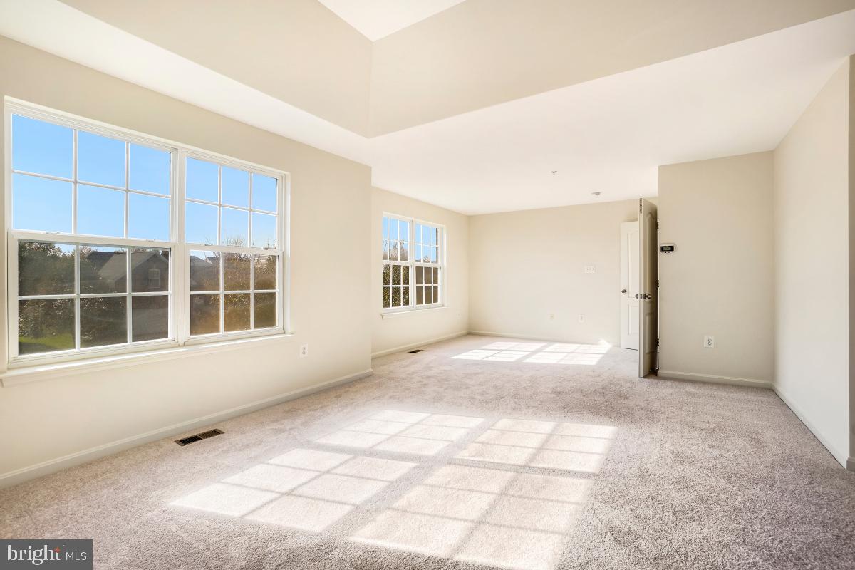 CLOVER RIDGE - Residential