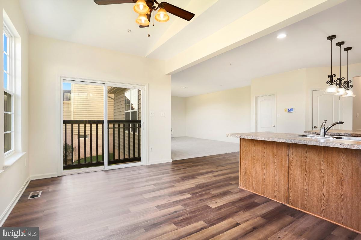 CLOVER RIDGE - Residential