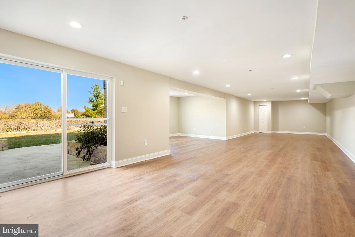 CLOVER RIDGE - Residential