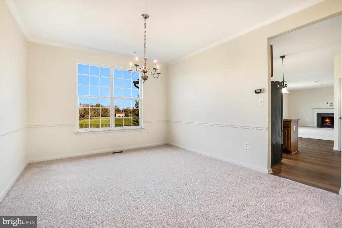 CLOVER RIDGE - Residential