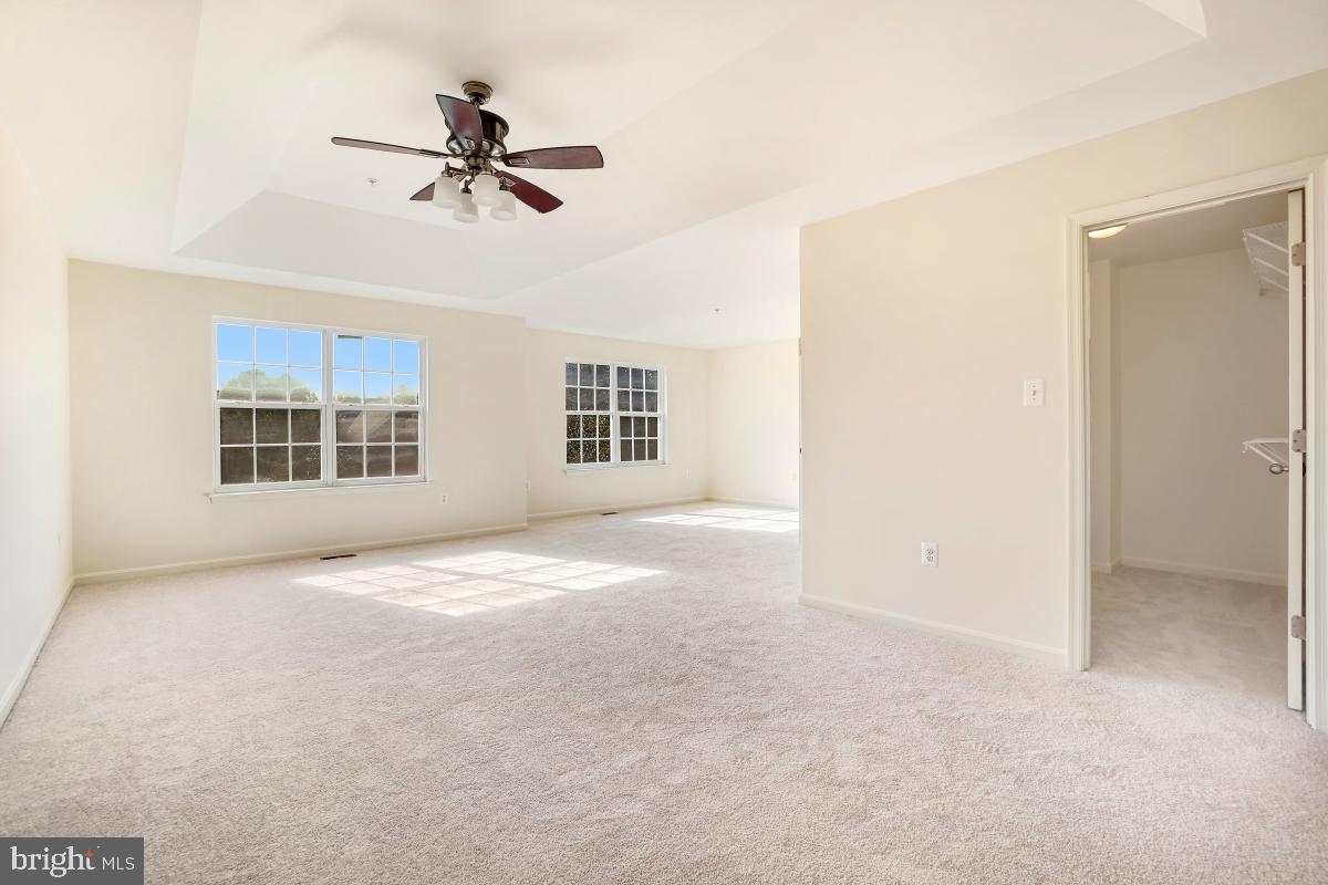 CLOVER RIDGE - Residential