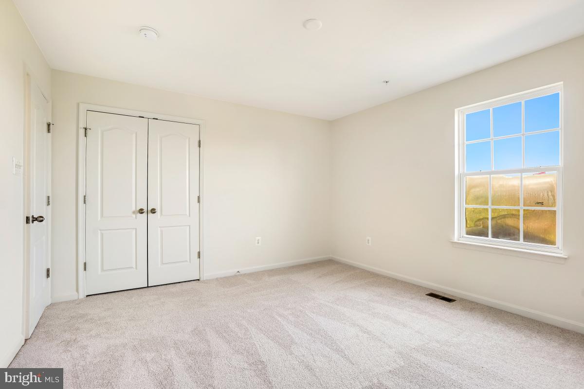 CLOVER RIDGE - Residential