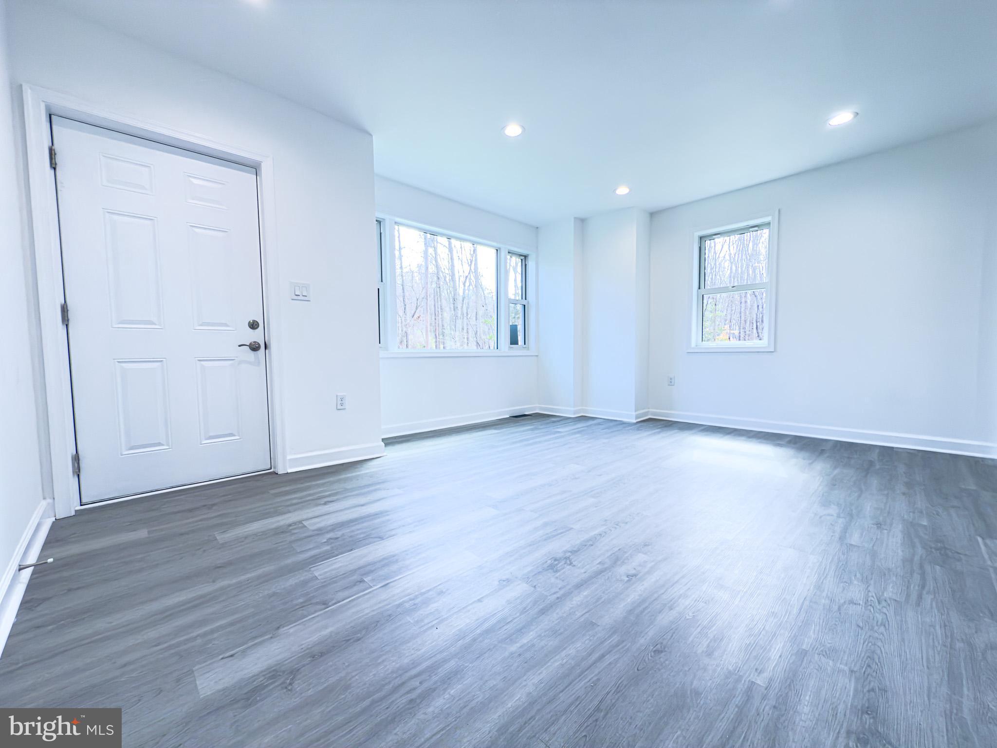 SOUTH PISCATAWAY - Residential