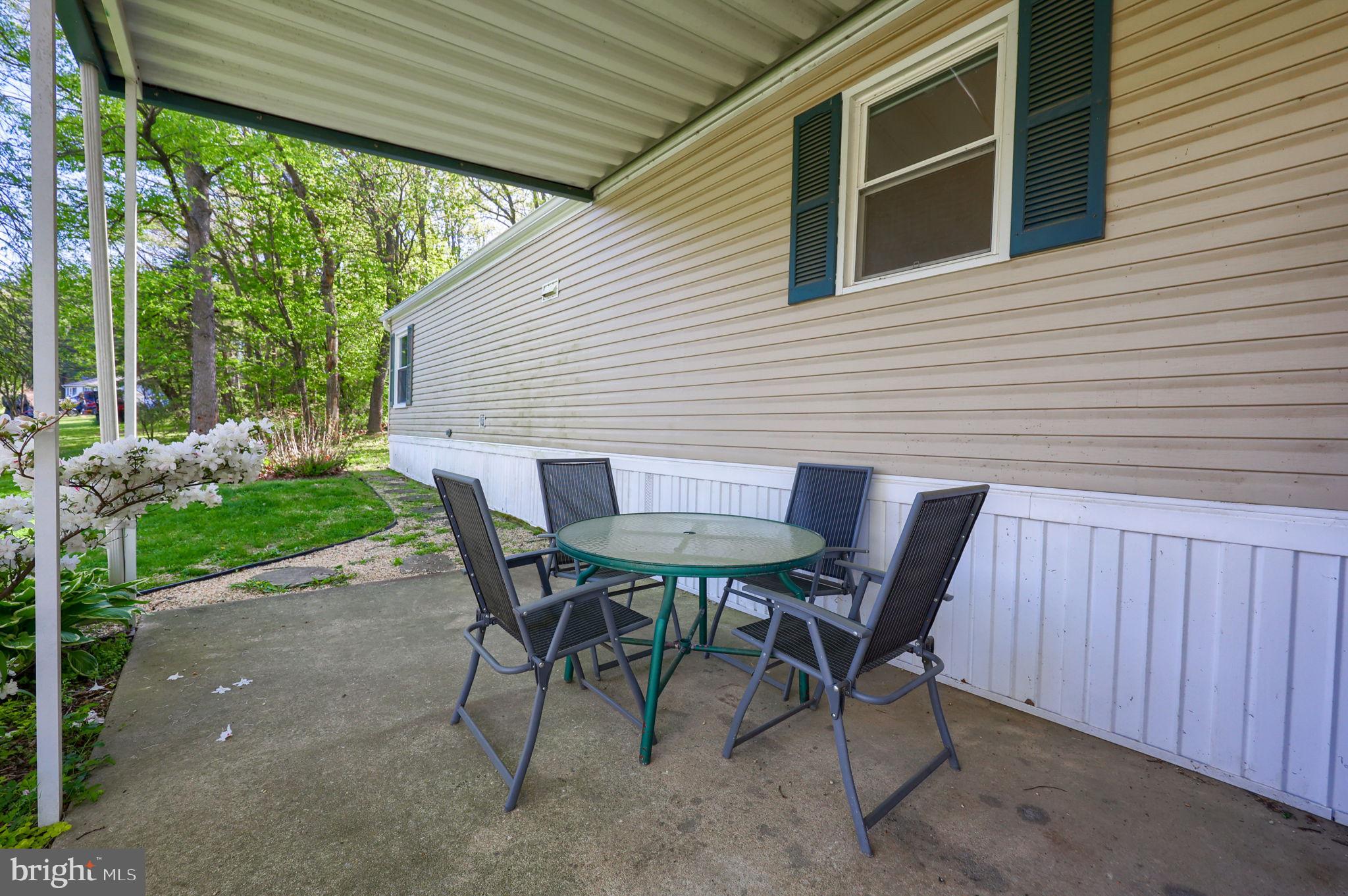 RESTLESS OAKS VILLAGE MHP - Residential