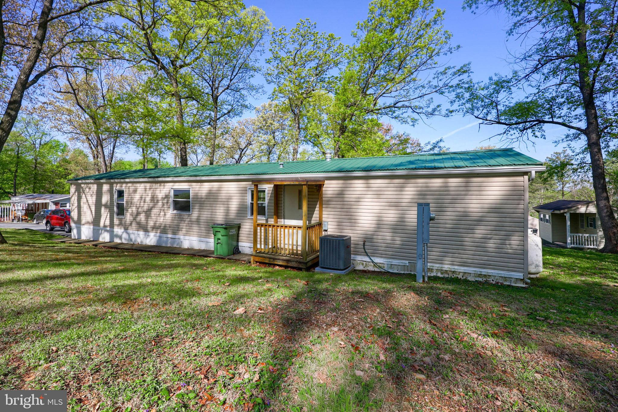 RESTLESS OAKS VILLAGE MHP - Residential
