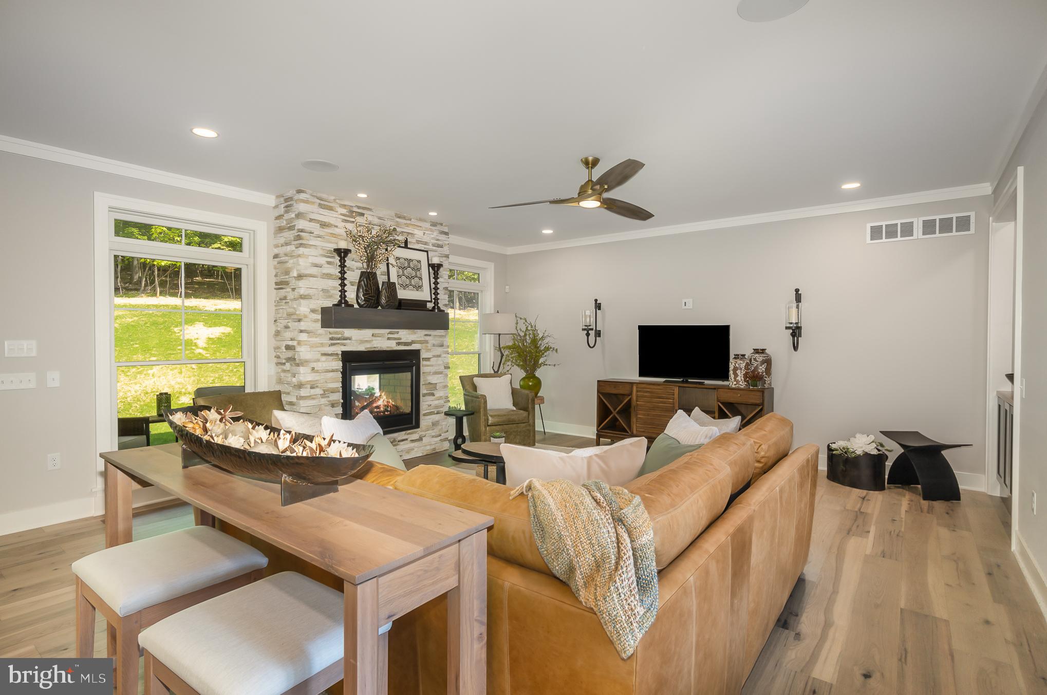 AUTUMN OAKS - Residential