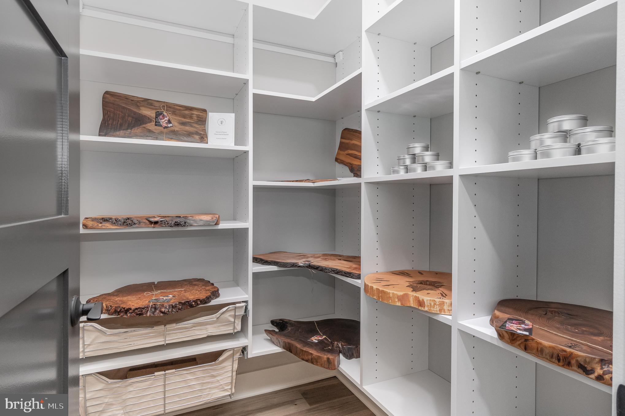 AUTUMN OAKS - Residential