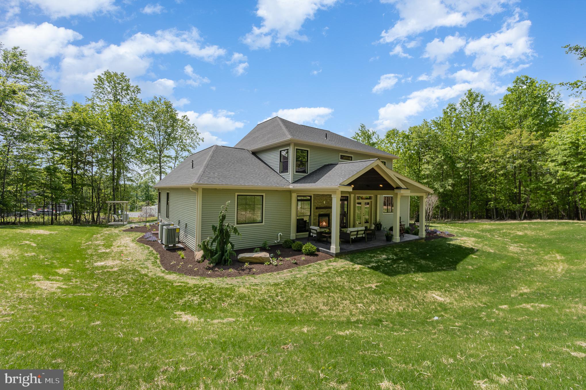 AUTUMN OAKS - Residential