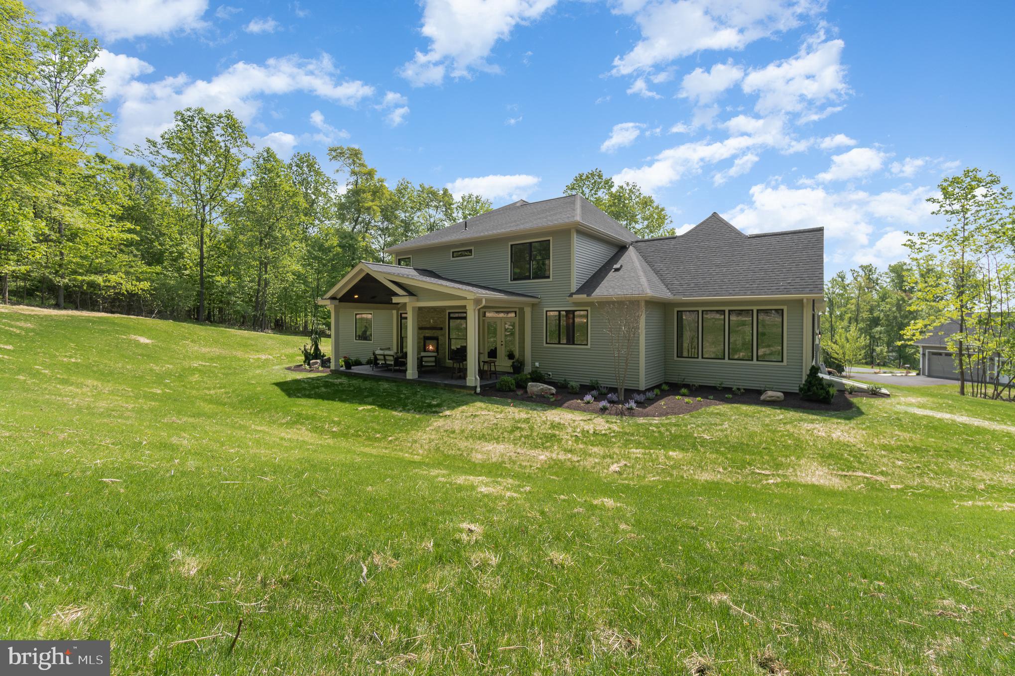 AUTUMN OAKS - Residential