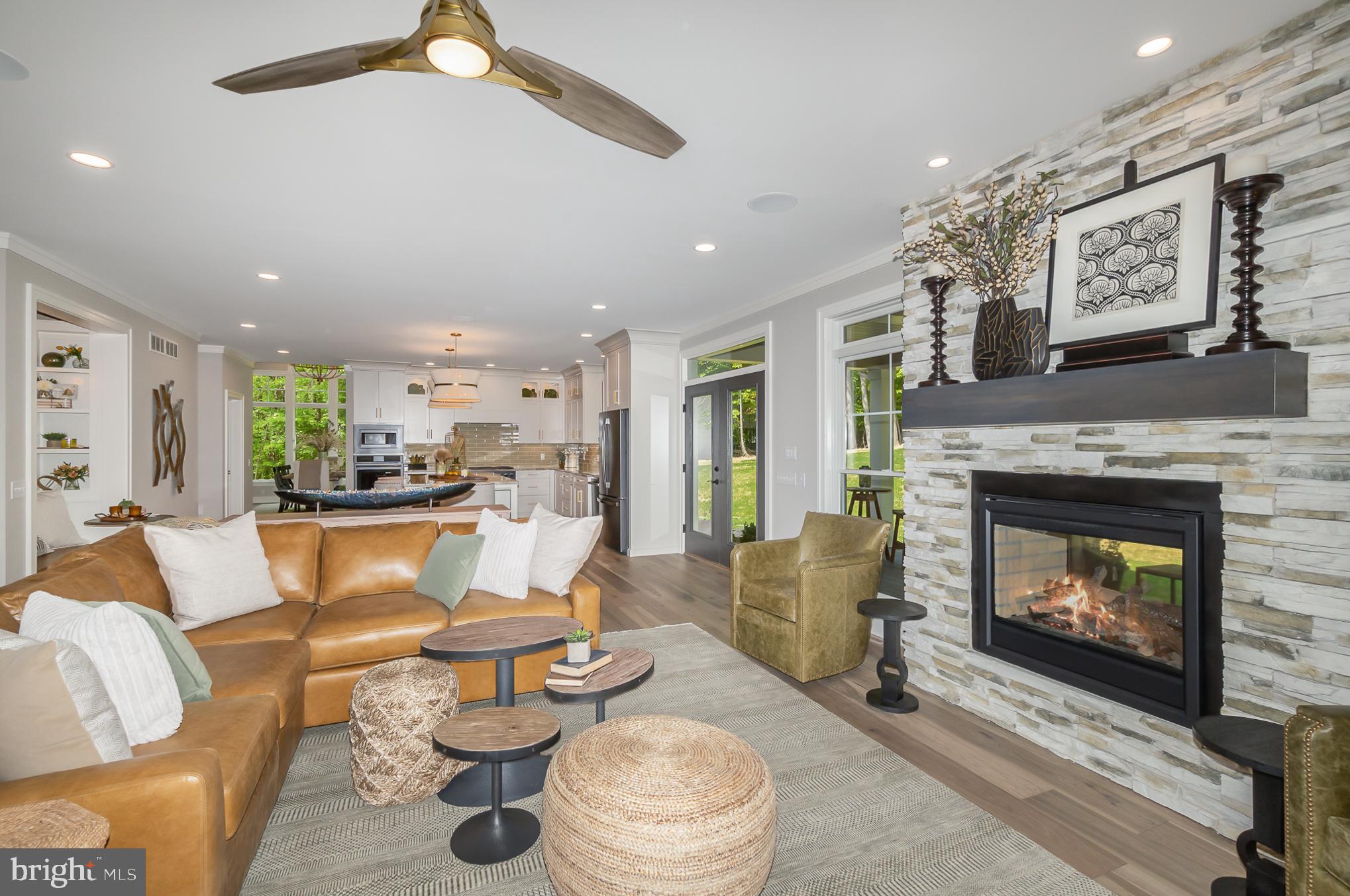 AUTUMN OAKS - Residential