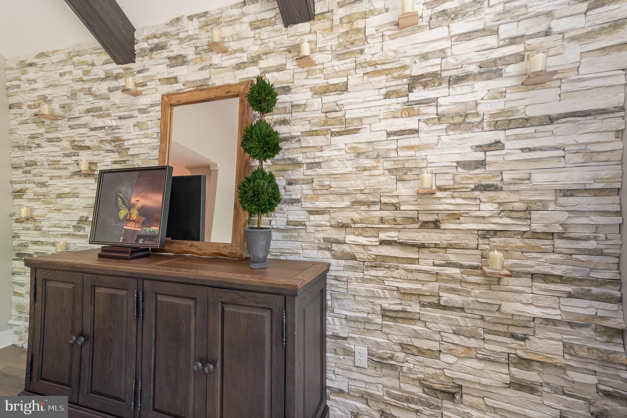 AUTUMN OAKS - Residential