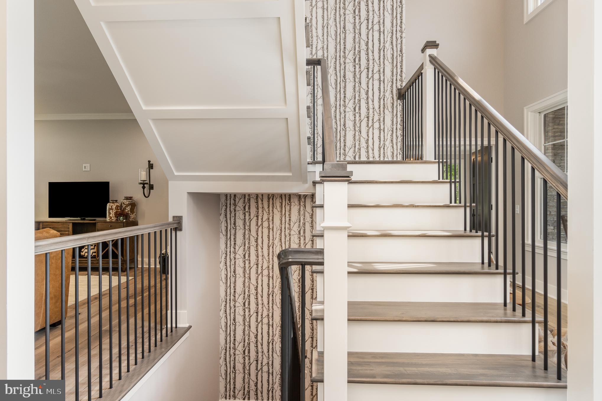 AUTUMN OAKS - Residential