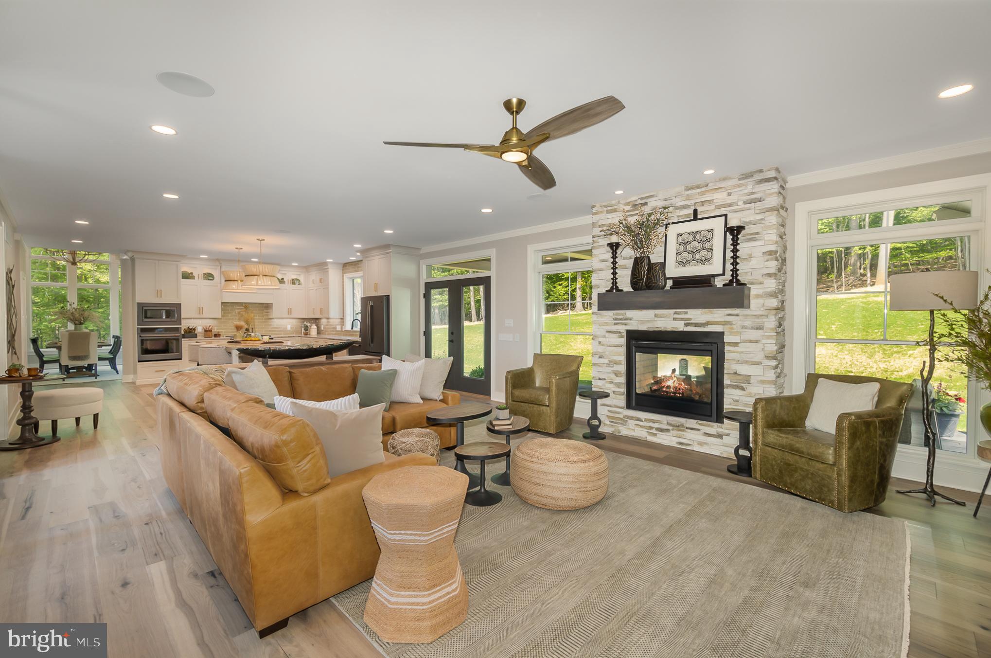 AUTUMN OAKS - Residential